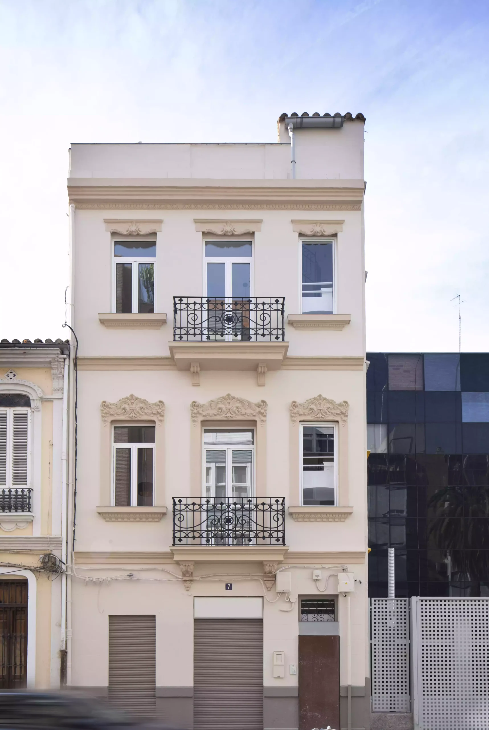 Edificio convertido en alojamiento con identidad única | E6A